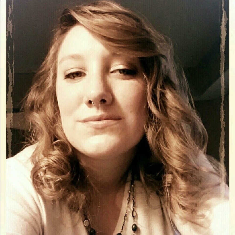 Meet your Posher, Dana